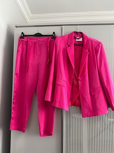 Pembe takım