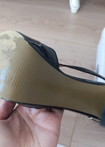 Siyah Rugan  Topuklu Ayakkabı - Görsel 5