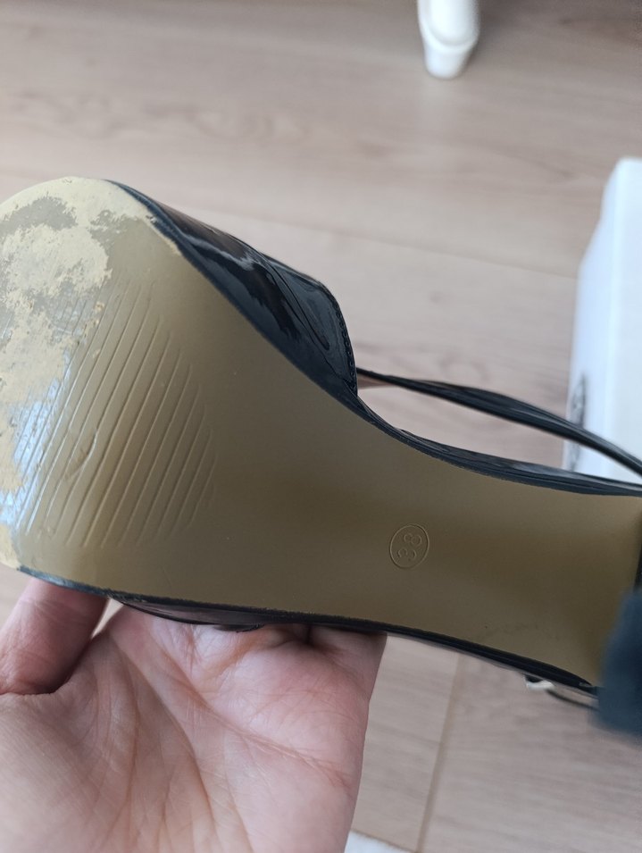 Siyah Rugan  Topuklu Ayakkabı - Görsel 5