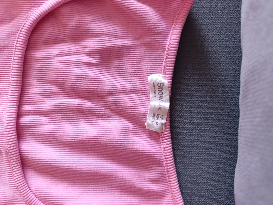 Pembe Kadın Crop - Görsel 2