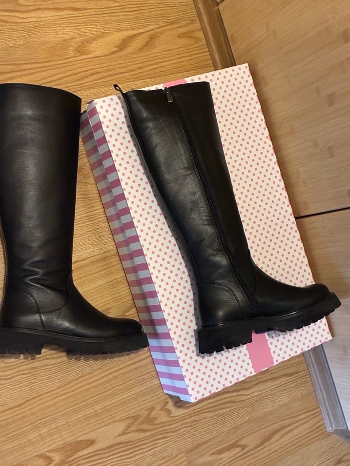 Siyah Deri Çizme - Görsel 3