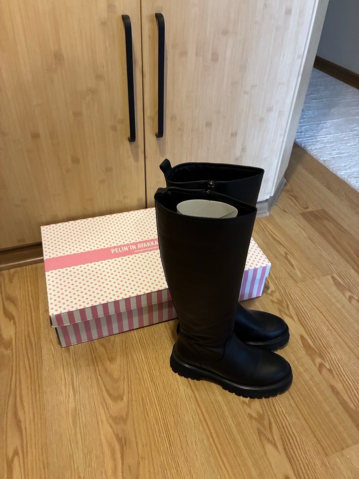 Siyah Deri Çizme - Görsel 4