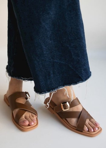 Kahverengi Tokalı Kadın Deri Terlik - Görsel 2