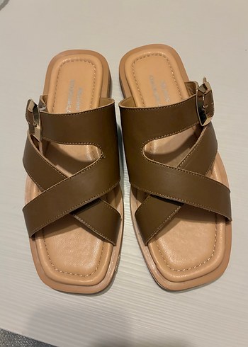 Kahverengi Tokalı Kadın Deri Terlik - Görsel 8