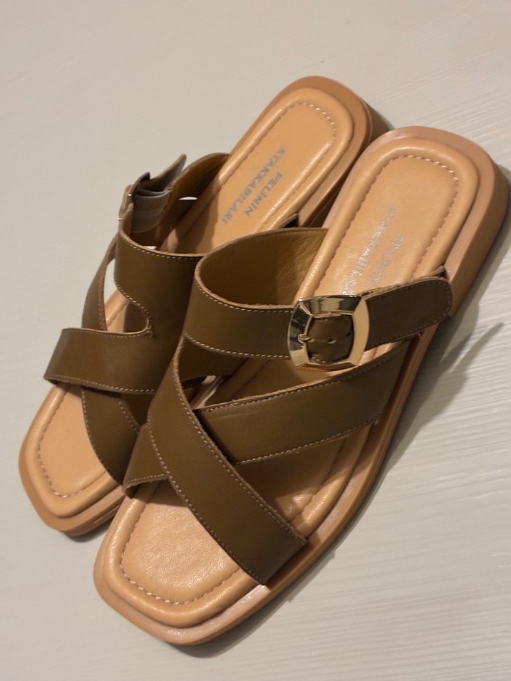 Kahverengi Tokalı Kadın Deri Terlik - Görsel 4