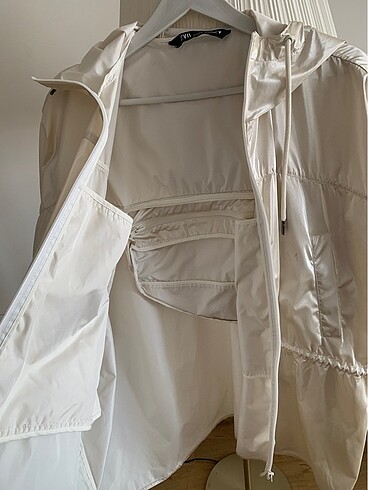 Zara yağmurluk - Görsel 5
