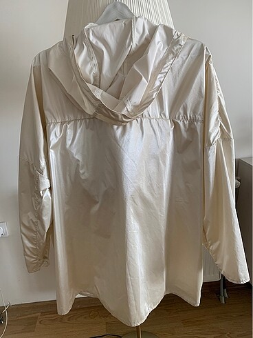 Zara yağmurluk - Görsel 6