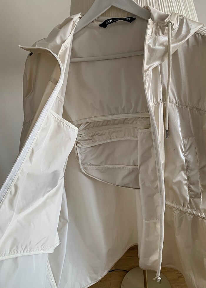 Zara yağmurluk - Görsel 5