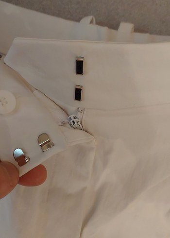 Beyaz Pilili Kadın Bermuda Şort - Görsel 3