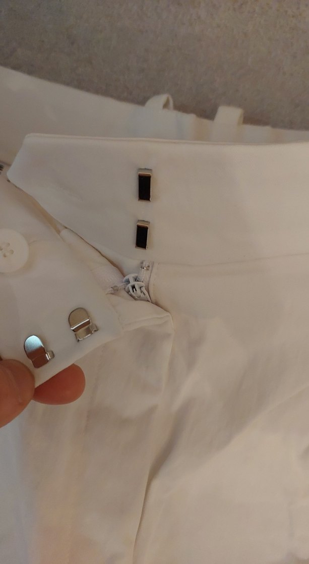 Beyaz Pilili Kadın Bermuda Şort - Görsel 3