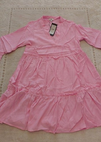 Pembe V Yaka Volanlı Midi Elbise