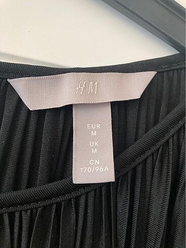 H&M H&M pileli siyah elbise