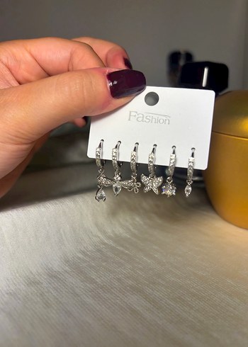 Accessorize Gri Mini Sıralı Taşlı Küpe Seti