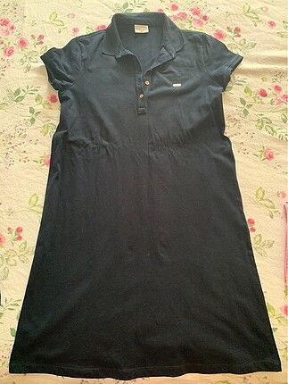 Uspa lacoste elbise
