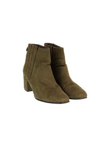 Diğer PreLoved Bot %70 İndirimli.