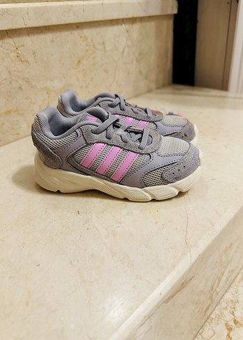 26 Beden gri Renk Adidas çocuk spor ayakkabısı