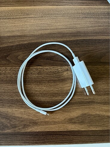 Apple iphone orijinal şarj cihazı