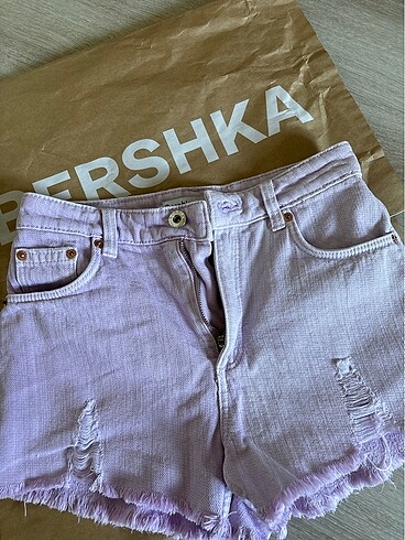 32 Beden Bershka mini kot şort