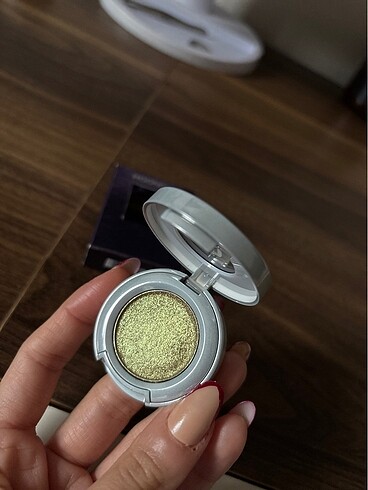  Beden Urban Decay Işıltılı Far
