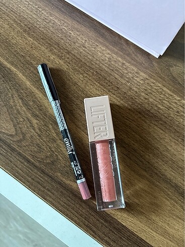 Maybelline lifter gloss