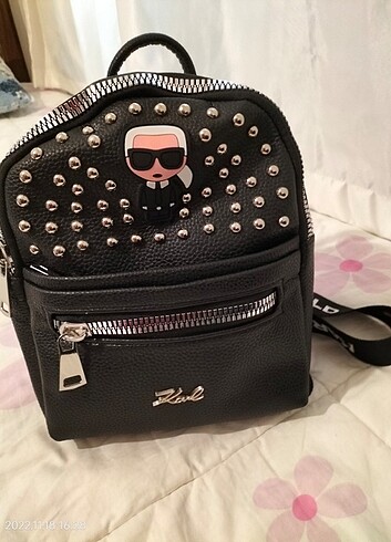 Karl Lagerfeld sirt çantası 