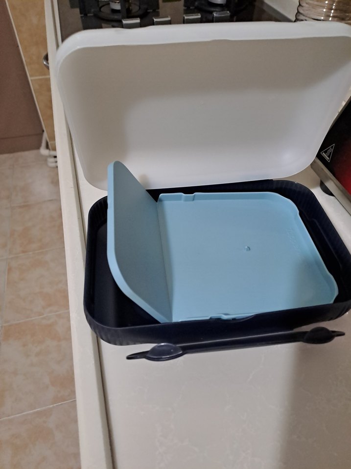 Tupperware Gri Plastik Saklama Kabı - Görsel 2