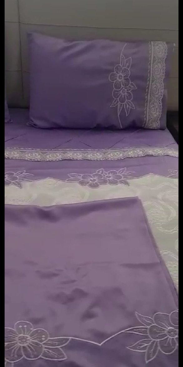 İşlemeli Beyaz Yatak Örtüsü - Görsel 5