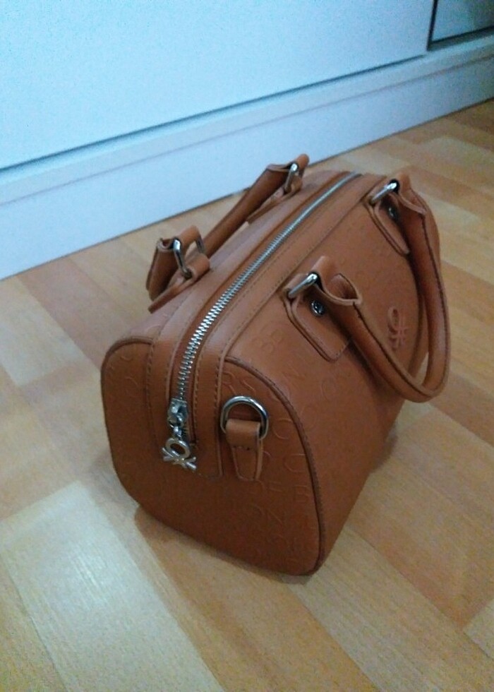 Benetton Taba Kol Çantası - Görsel 2