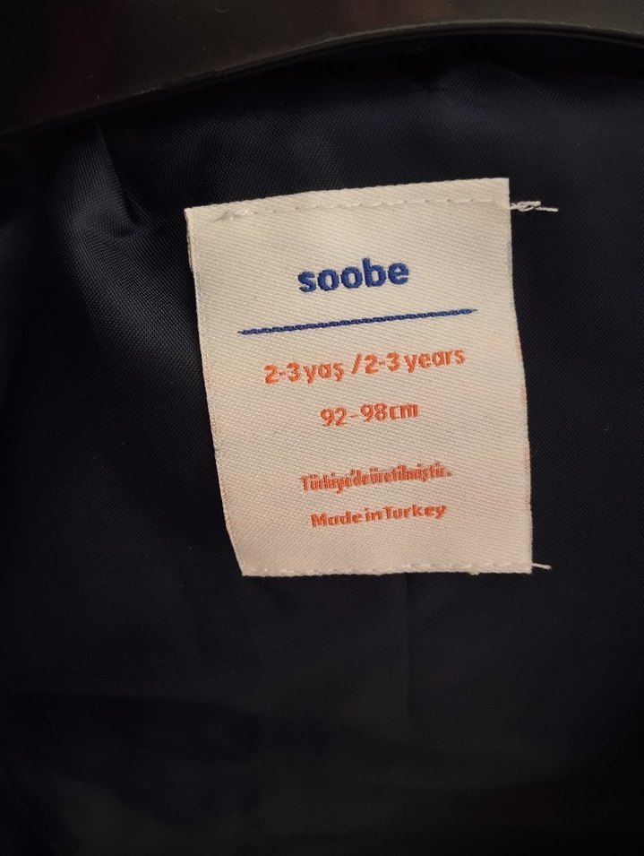 Kırmızı Erkek Çocuk Kapüşonlu Mont - Görsel 5