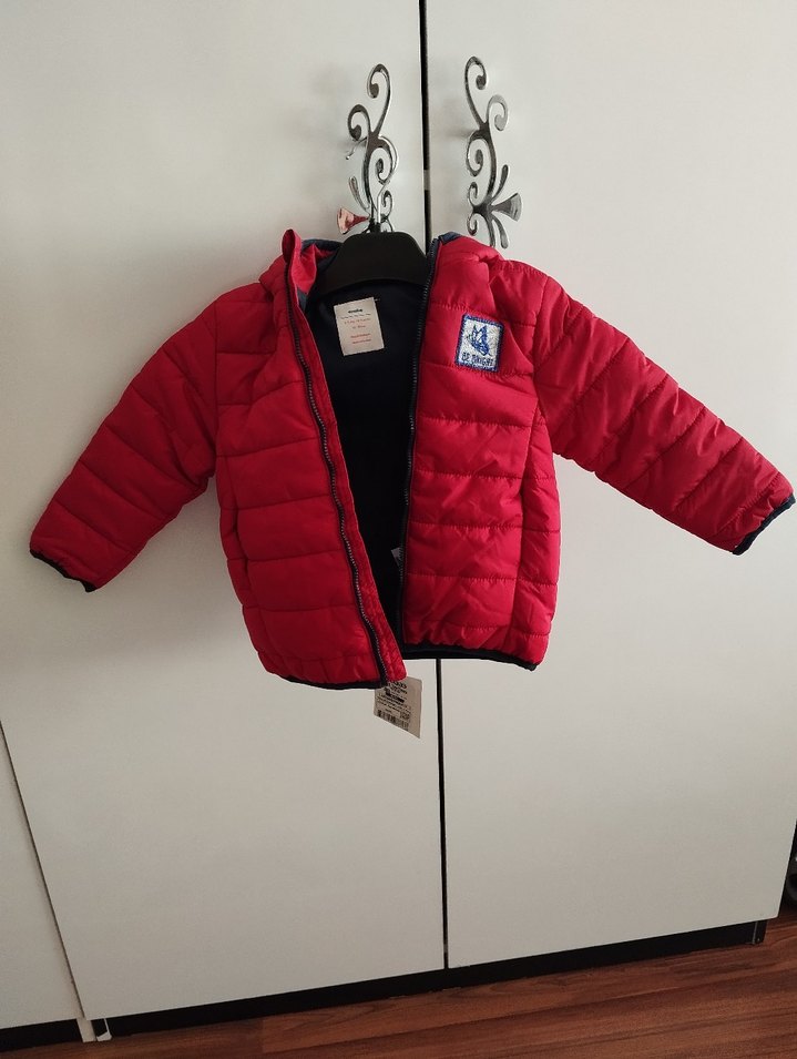 Kırmızı Erkek Çocuk Kapüşonlu Mont - Görsel 3