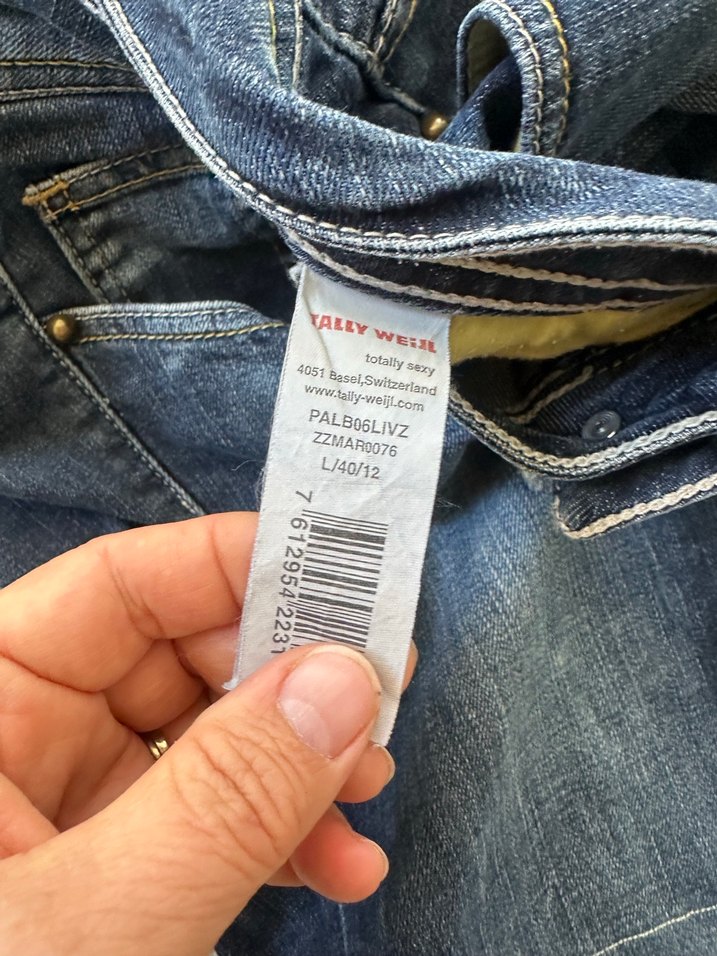 Düğmeli Mavi Kadın Denim Mini Şort - Görsel 4