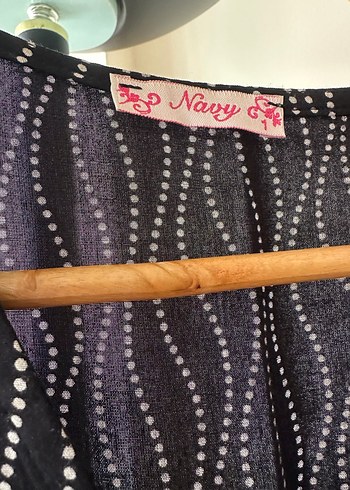 Kadın V Yaka Yılan Desenli Pilili Tulum - Görsel 3