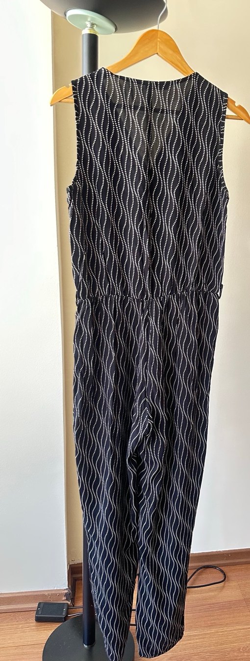 Kadın V Yaka Yılan Desenli Pilili Tulum - Görsel 2