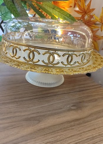 Altın Nakışlı Cam Kapaklı Servis Tabağı - Görsel 2