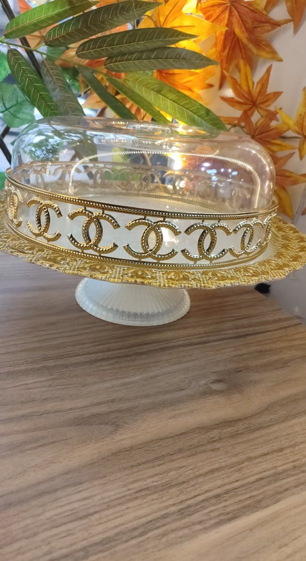 Altın Nakışlı Cam Kapaklı Servis Tabağı - Görsel 2