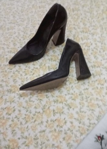 Kadın Siyah Deri Stiletto Topuklu Ayakkabı - Görsel 2