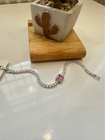 Accessorize Kadın Zirkonyum Taşlı Şık Bileklik