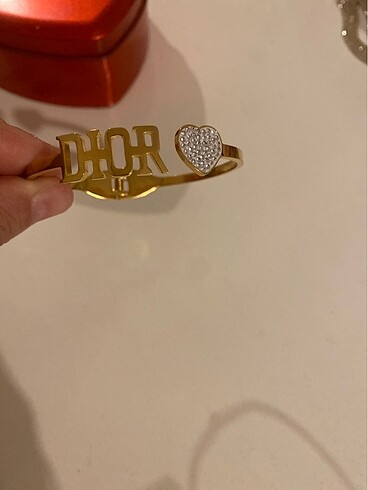 Dior kelepçe