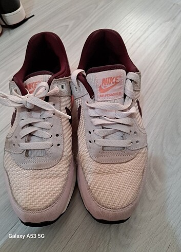 39 Beden NIKE SPOR AYAKKABI
