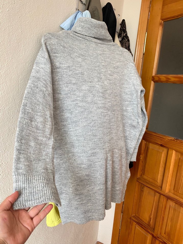 Gri Kadın Boğazlı Triko Kazak - Görsel 2