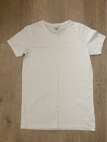 12-13 Yaş Beden LC WAIKIKI TSHIRT