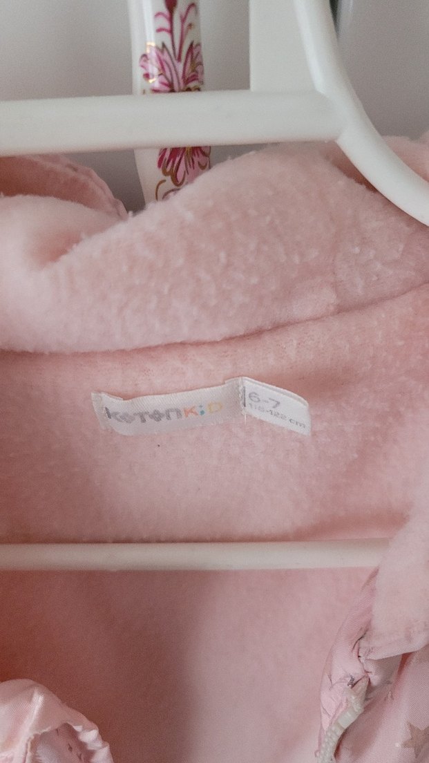 Kız Çocuk Pembe Kürklü Kapüşonlu Yelek - Görsel 4