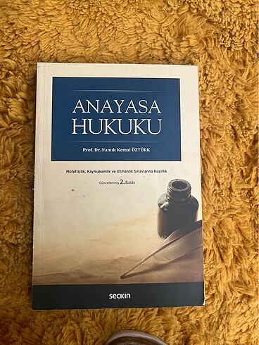 Namık Kemal Öztürk anayasa hukuku kitabı