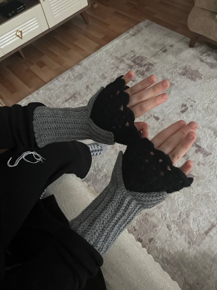 Gri Örgü Kadın Eldiven - Görsel 4