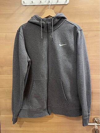 nike sweatshirt