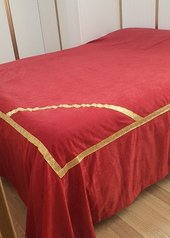 bordo Nakışlı Parlak Yatak Örtüsü - Görsel 2