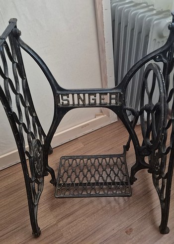 Beden Renk Parlak Siyah Singer Dikiş Makinesi Ayağı