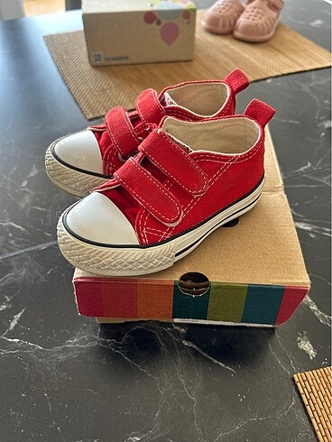 Vicco Converse