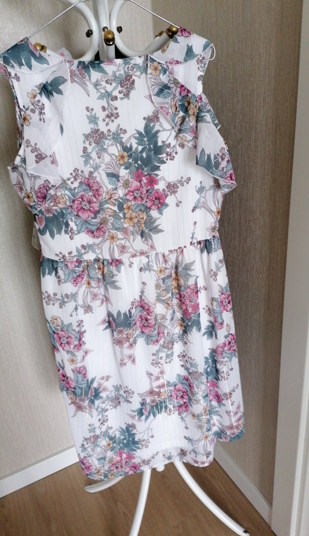 Beyaz Çiçek Desenli  Hamile Elbisesi - Görsel 4