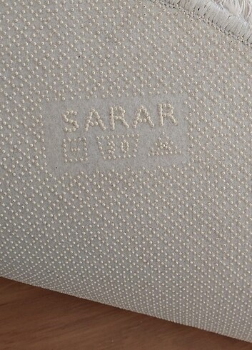 Sarar Yuvarlak salon halısı